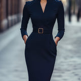 Nora | Robe noire raffinée avec ceinture et col montant