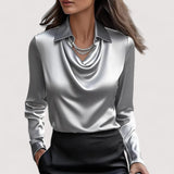 Charlotte™ | Blouse en satin avec décolleté en V