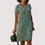 Jeanne™ | Robe avec décolleté en V et imprimé
