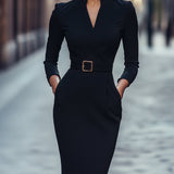 Nora | Robe noire raffinée avec ceinture et col montant